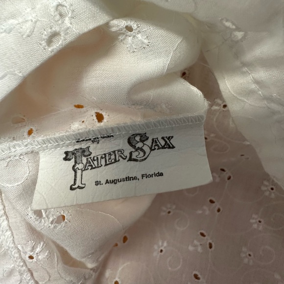 Peasant Style White Eyelet Blouse Size Small. Short Sleeves. - Picture 8 of 9